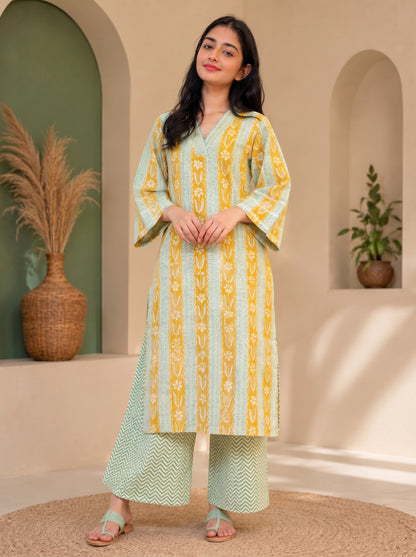 this elegant printed kurta and palazzo set