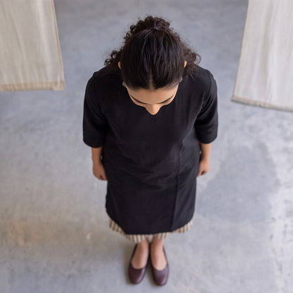 Women's Black Solid Kurta Pant Set